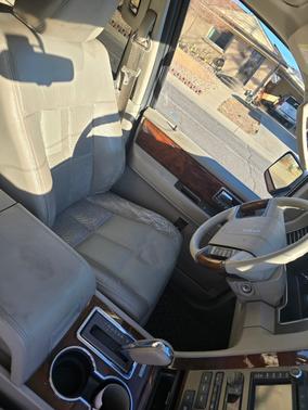 2011 Lincoln Navigator L