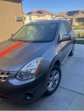 Gray 2012 Nissan Rogue SV