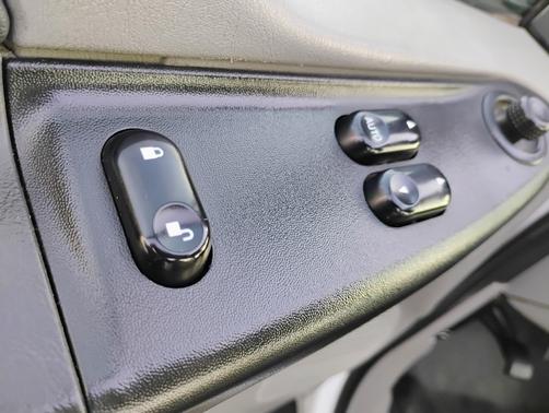 White 2007 Ford F-250 XL Super Duty