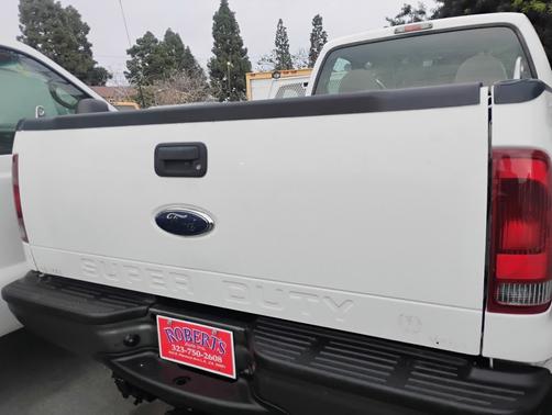 White 2007 Ford F-250 XL Super Duty