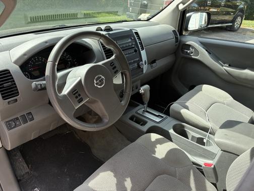 2012 Nissan Frontier SV