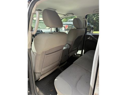 2012 Nissan Frontier SV