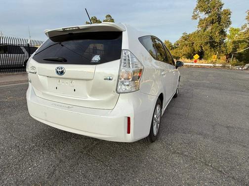 2012 Toyota Prius v Five