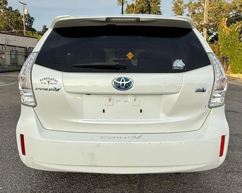 2012 Toyota Prius v Five