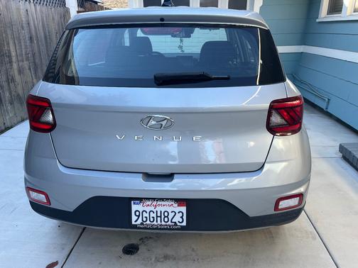 2021 Hyundai VENUE SE