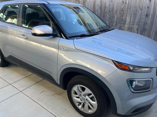 2021 Hyundai VENUE SE