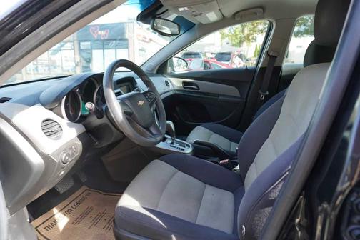 2012 Chevrolet Cruze LS