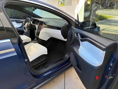 2018 Tesla Model X 75D