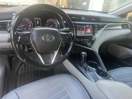 2018 Toyota Camry SE