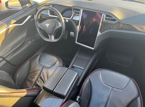 Black 2014 Tesla Model S Performance
