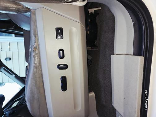 White 2007 Ford Expedition EL Limited