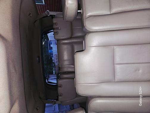 White 2007 Ford Expedition EL Limited