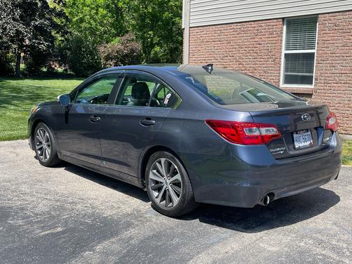 Gray 2016 Subaru Legacy 2.5i Limited