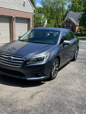 Gray 2016 Subaru Legacy 2.5i Limited