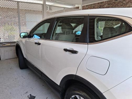 White 2019 Honda CR-V LX