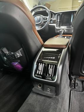 2018 Volvo S90 T5 Momentum