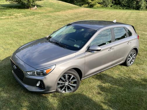 2020 Hyundai Elantra GT Base