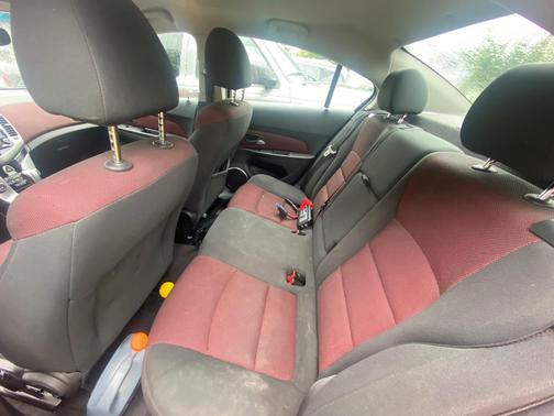 Red 2012 Chevrolet Cruze LT