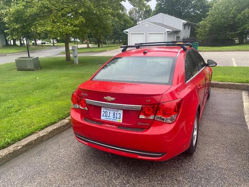 Red 2012 Chevrolet Cruze LT