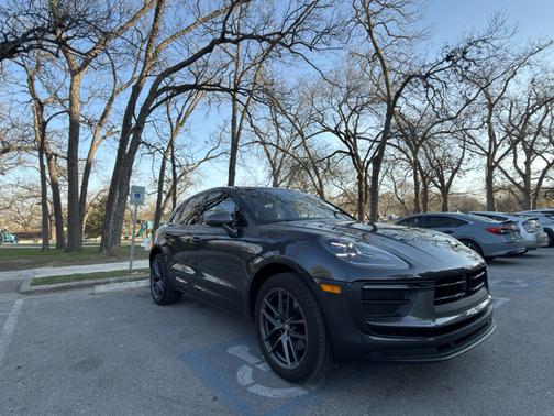 2024 Porsche Macan Macan T