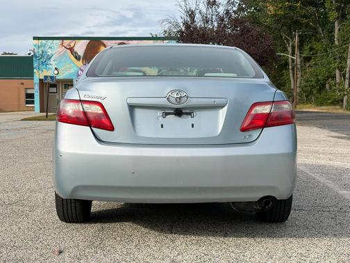 Blue 2009 Toyota Camry LE