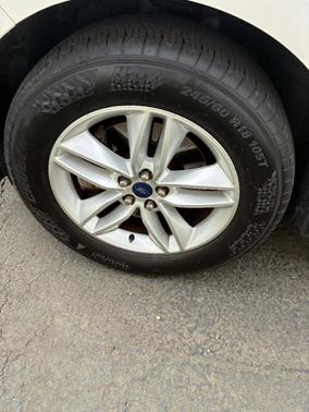 White 2016 Ford Edge SEL