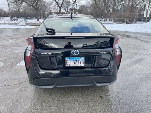 2016 Toyota Prius Four Touring