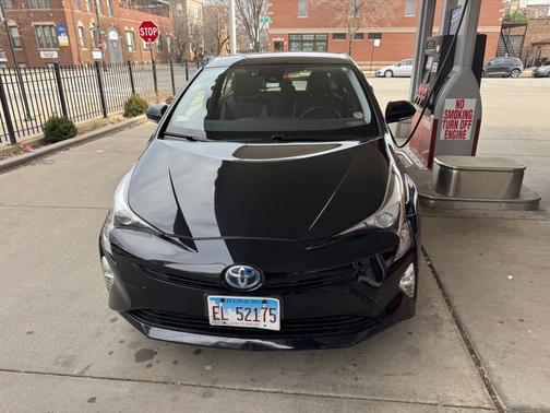 2016 Toyota Prius Four Touring