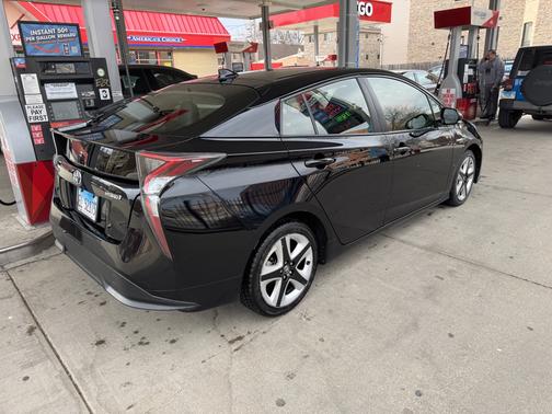 2016 Toyota Prius Four Touring