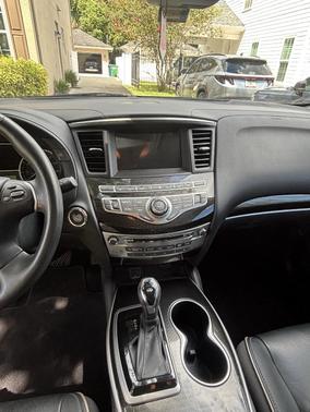 Silver 2019 INFINITI QX60 LUXE