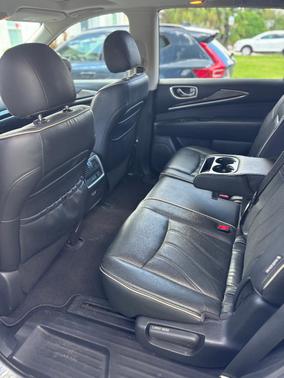 Silver 2019 INFINITI QX60 LUXE