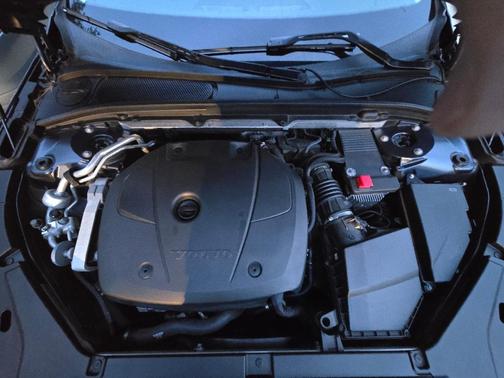 Blue 2018 Volvo V90 Cross Country T6