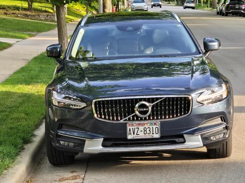 Blue 2018 Volvo V90 Cross Country T6