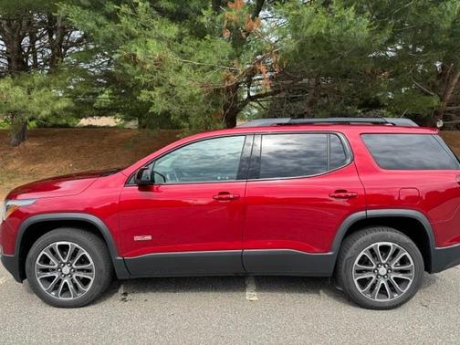 Red 2019 GMC Acadia SLT-1