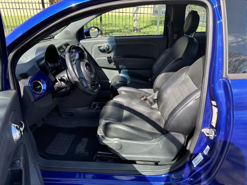 2013 FIAT 500 Sport