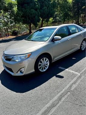 Beige 2014 Toyota Camry XLE