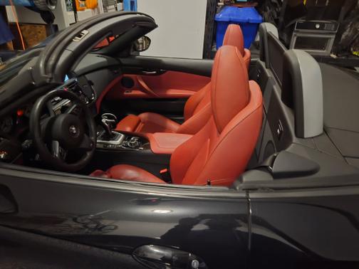 Black 2013 BMW Z4 sDrive35is