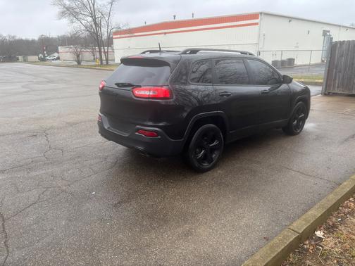 2016 Jeep Cherokee Altitude