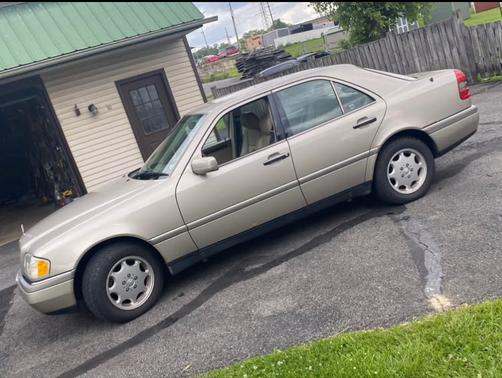 1995 Mercedes-Benz C-Class C220