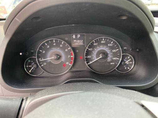 2010 Subaru Legacy 2.5 i Premium