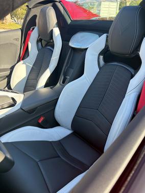 Red 2022 Chevrolet Corvette Stingray w/2LT