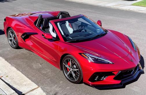 Red 2022 Chevrolet Corvette Stingray w/2LT