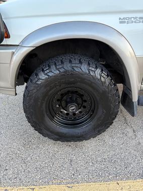 1998 Mitsubishi Montero Sport LS