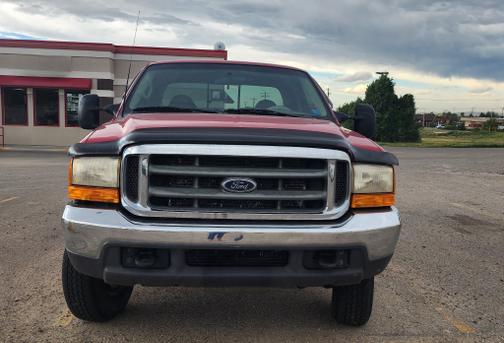 Red 2000 Ford F-250 Lariat SuperCab Super Duty