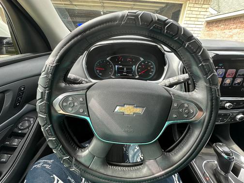 White 2018 Chevrolet Traverse Premier