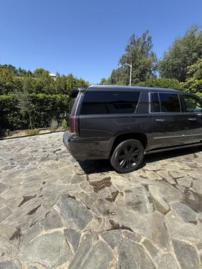 2016 Cadillac Escalade ESV Premium
