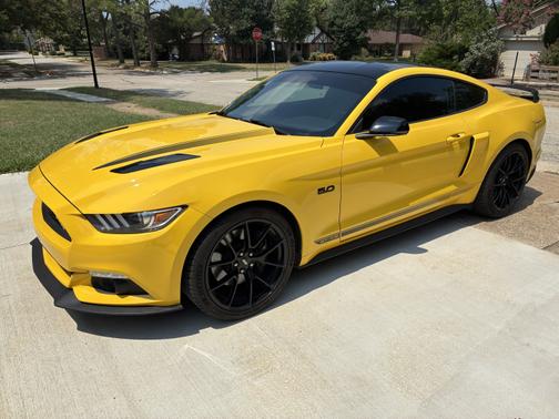 2017 Ford Mustang GT Premium