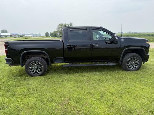 2022 Chevrolet Silverado 2500 Custom