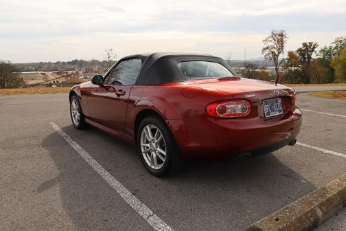 2009 Mazda MX-5 Miata Sport