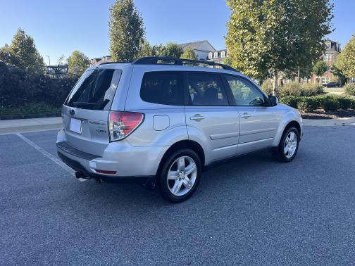 2010 Subaru Forester 2.5 X Premium